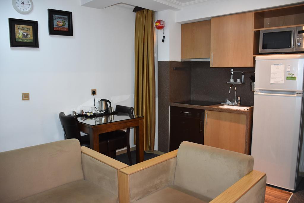 Hayali Suites Hotel Erbil Exterior photo